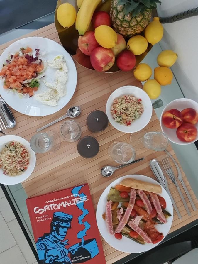 Domusauroom, Relax Nel Cuore Della Versilia - Pet Friendly Viareggio Bagian luar foto