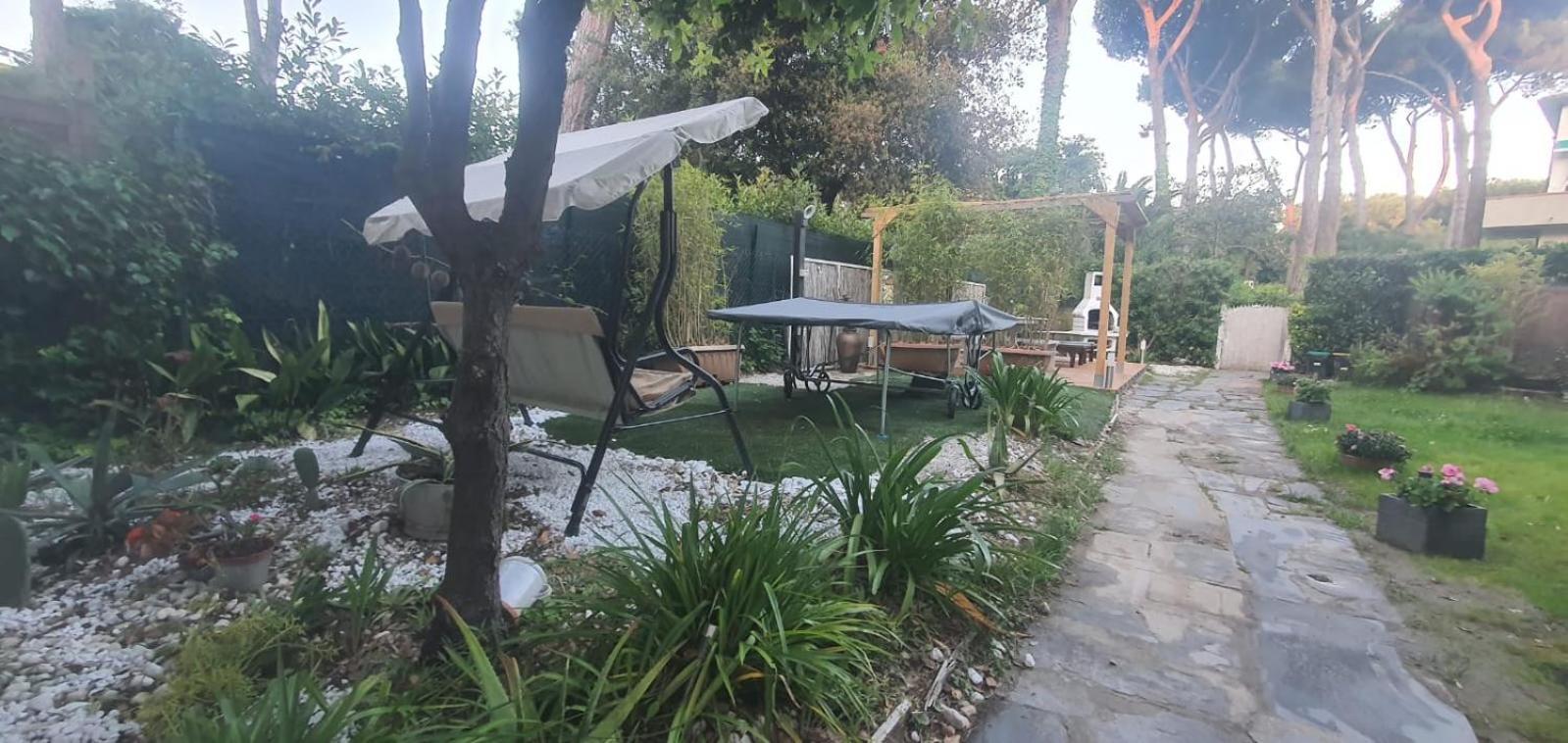 Domusauroom, Relax Nel Cuore Della Versilia - Pet Friendly Viareggio Bagian luar foto